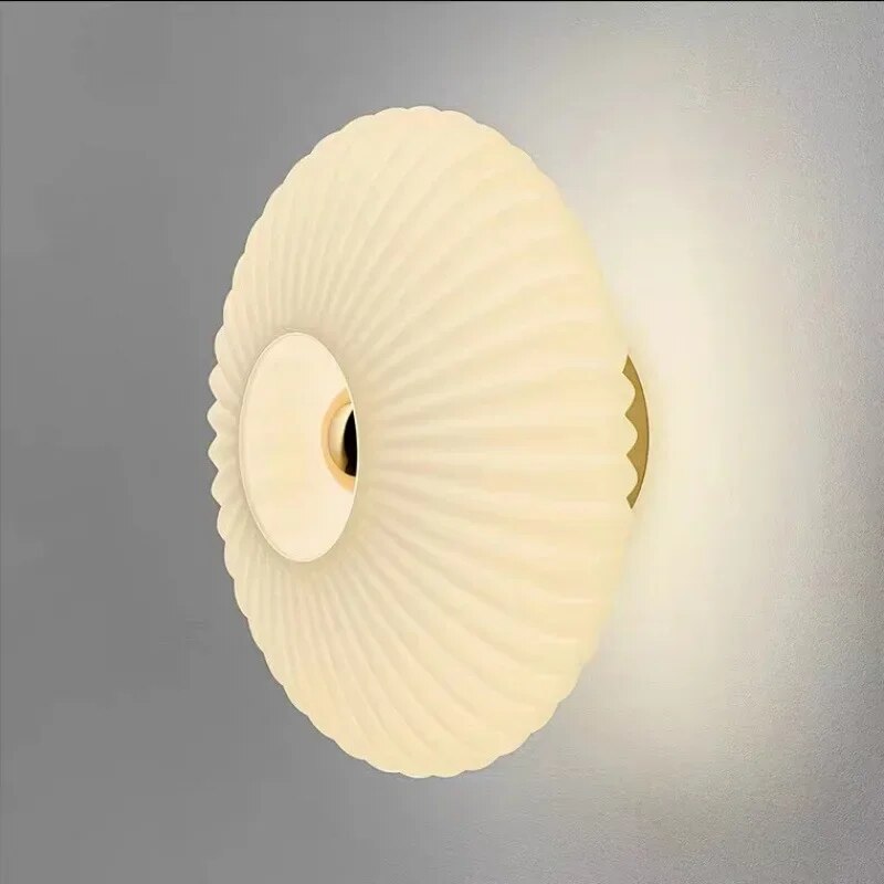 Mywalldecors - Elegant Wavy Glass Wall Lamp